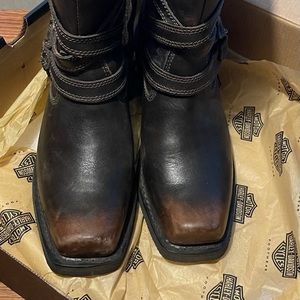 Harley Davidson size 9 brown western style riding boot